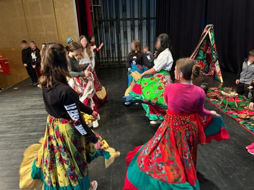 teatru-muzica-dans-3-14.04.2023-10